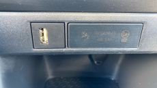 Toyota Yaris 1.5 Hybrid Icon 5dr CVT Hybrid Hatchback